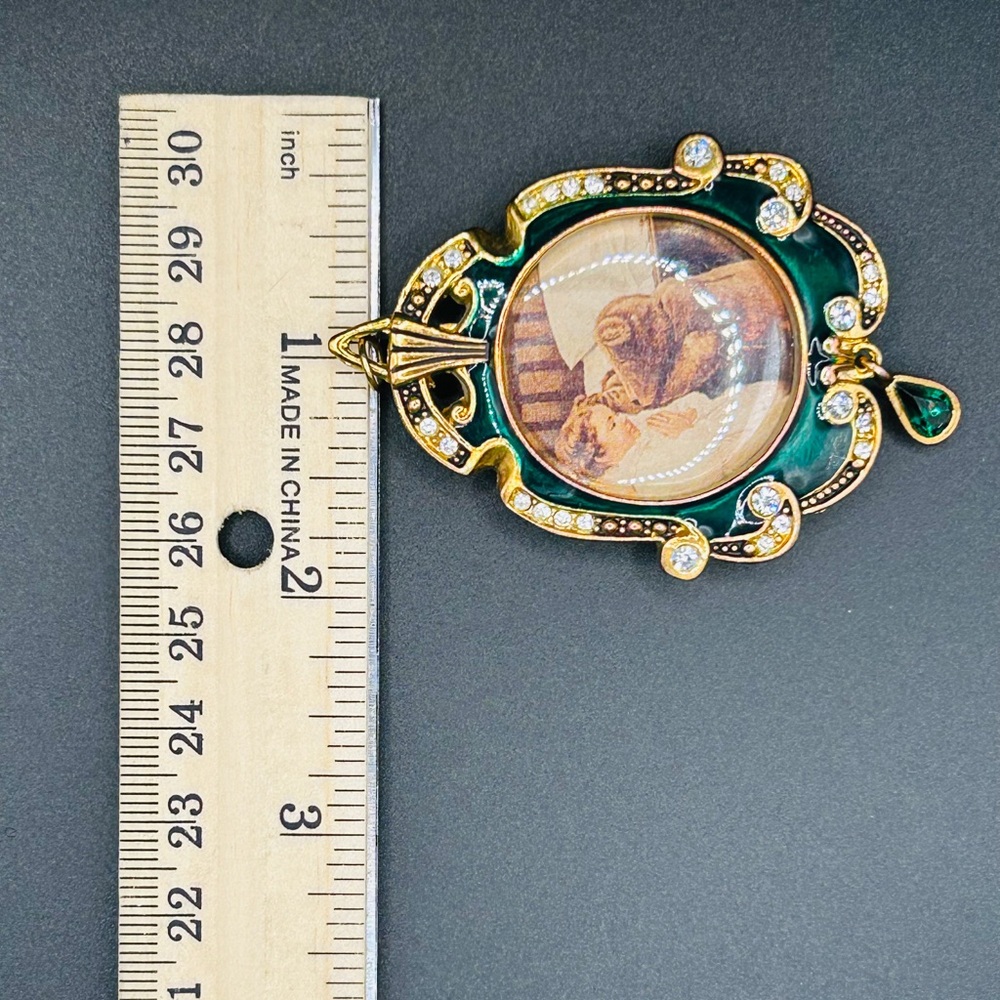 Lenox "Evening Prayer" Jeweled Pendant - Picture 16 of 16